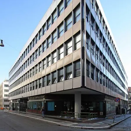 Hotel The Hive 4*