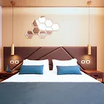 The Hive Hotel 4*