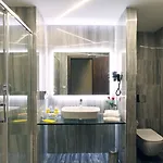 Hotel The Hive 4*