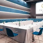 The Hive 4*